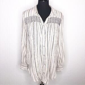 Anthropologie Floreat cream black striped crinkle button down tunic top Medium